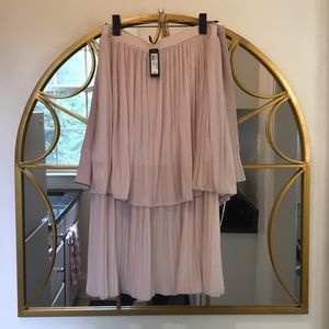 Light pink accordion skirt